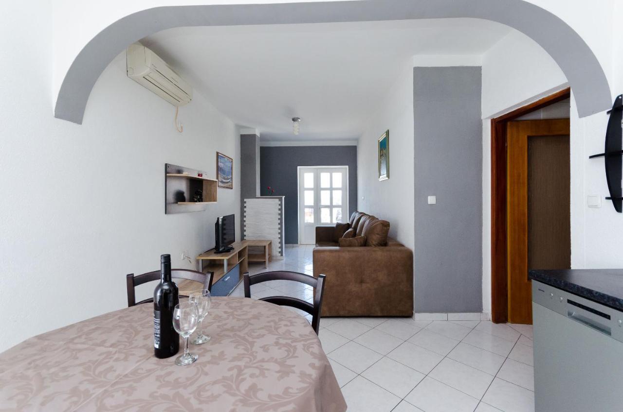 Apartment Marica Lopar